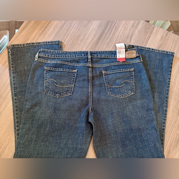 Women’s Signature by Levi Strauss Blue Bootcut Jeans - Picture 7 of 7